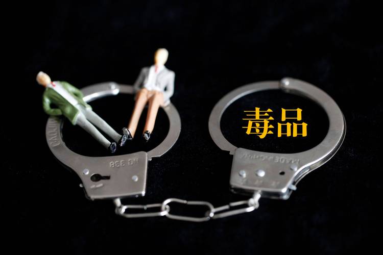 最高法：严惩涉毒源头性犯罪和向未成年人出售毒品犯罪