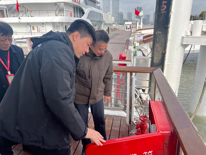 海南多部门赴三亚市民用船舶制造企业开展安全生产和消防执法检查