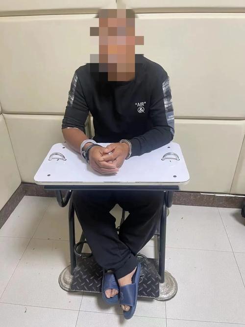 辍学高中生盗窃不成打死事主潜逃阜新警方侦破18年前命案积案